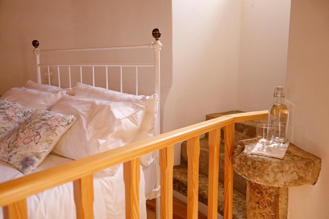 Ola Belem! Cozy Windmill, Stunning Views To Lisboa Bed & Breakfast Капарика Екстериор снимка
