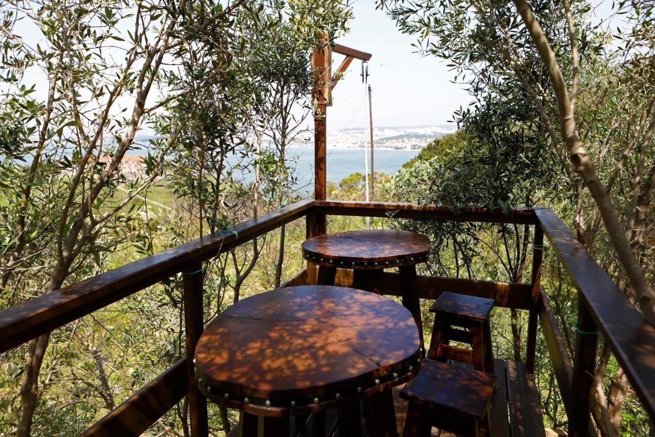Ola Belem! Cozy Windmill, Stunning Views To Lisboa Bed & Breakfast Капарика Екстериор снимка
